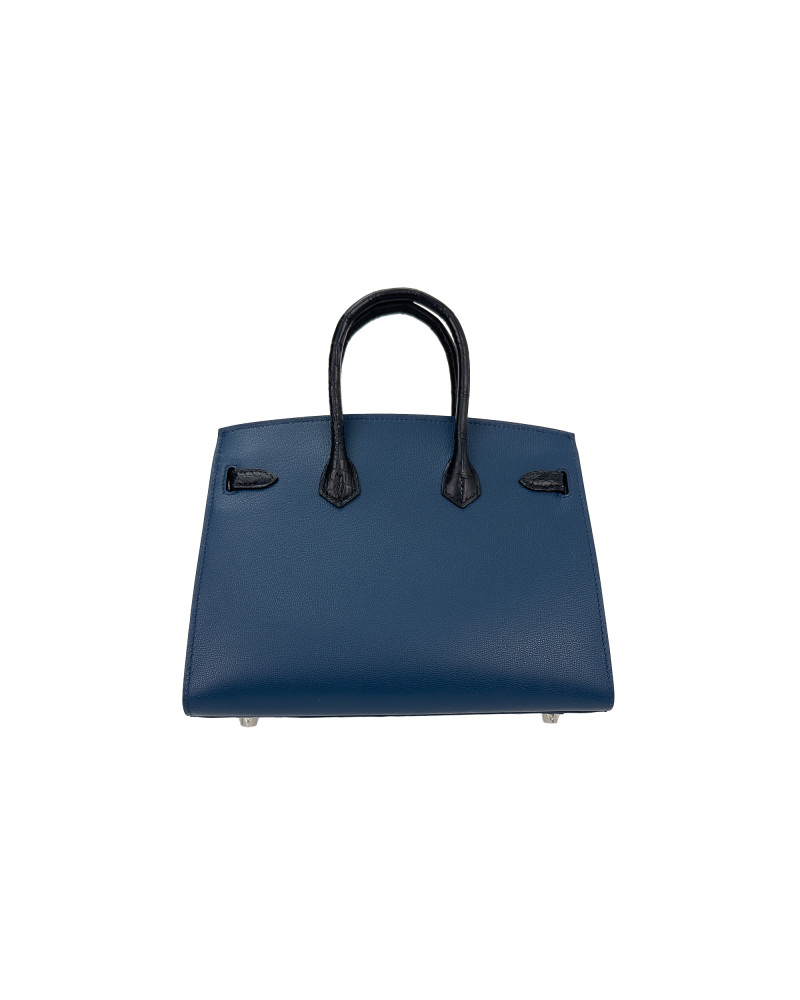 Ladies' hand-made handbags in size 25
