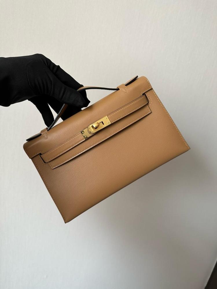 KL-Pochette Milk tea color