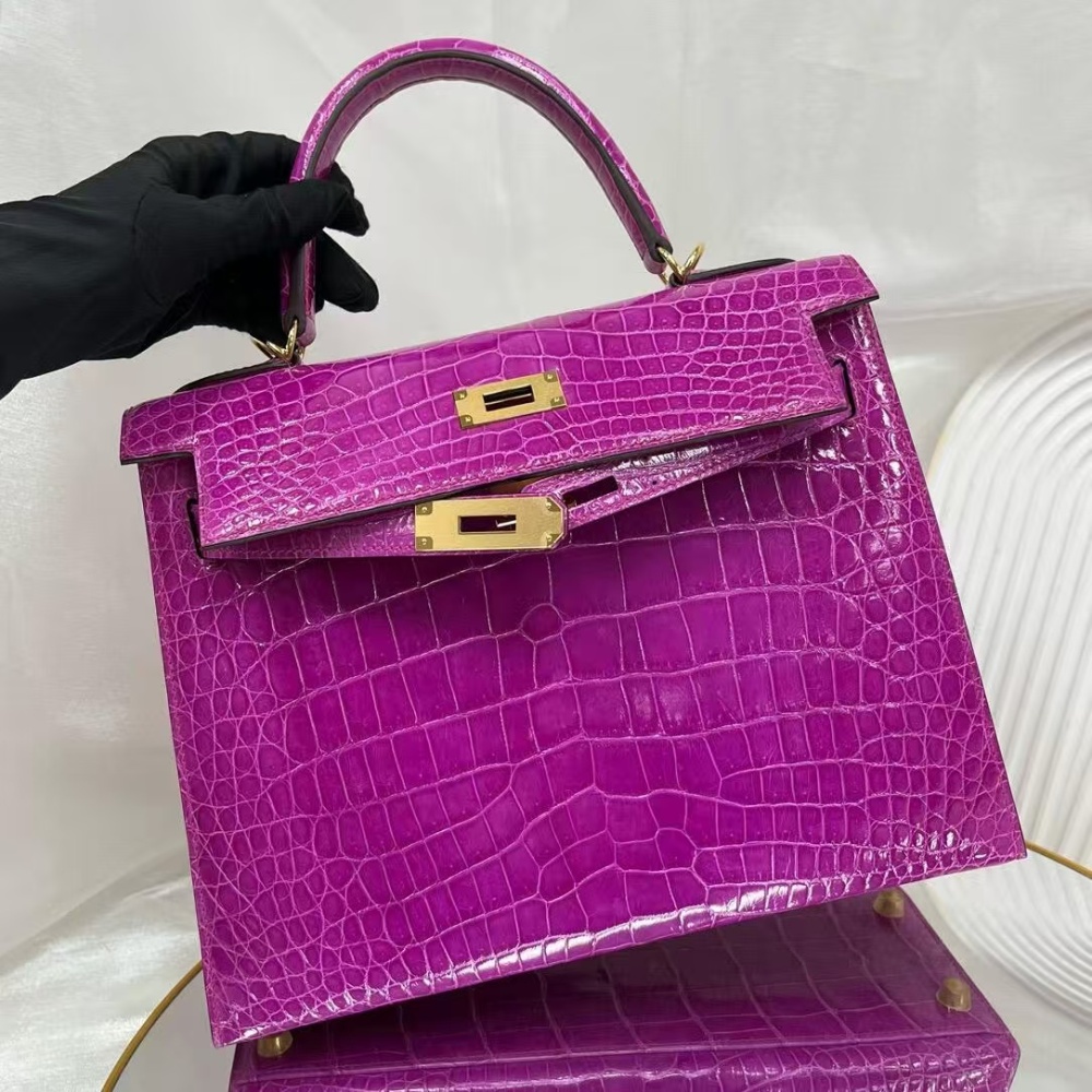 KL-Size25-Made by hand with Nile crocodile (skin)