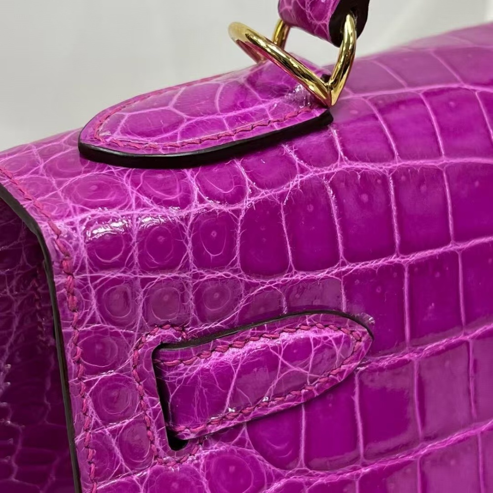 KL-Size25-Made by hand with Nile crocodile (skin)
