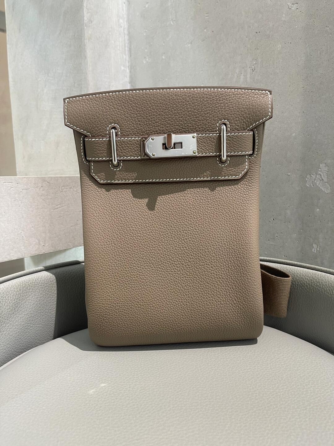HAC-man-togo-handbag