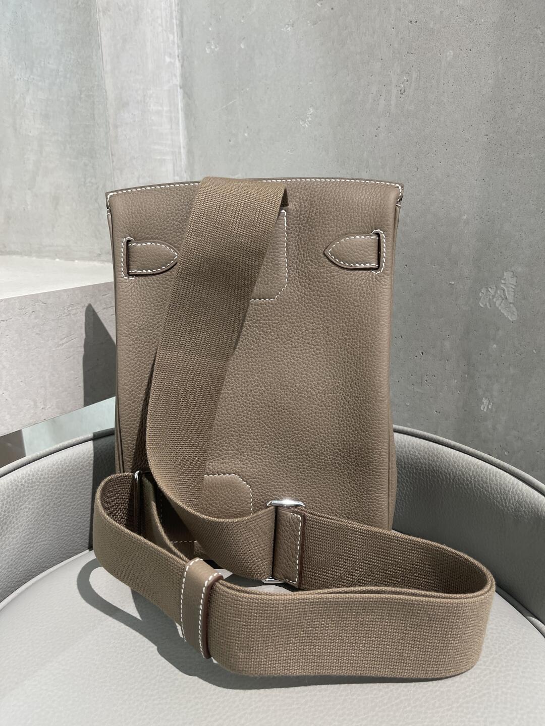 HAC-man-togo-handbag