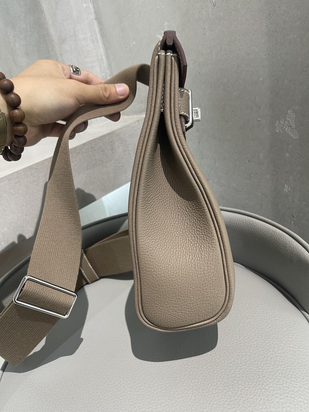 HAC-man-togo-handbag