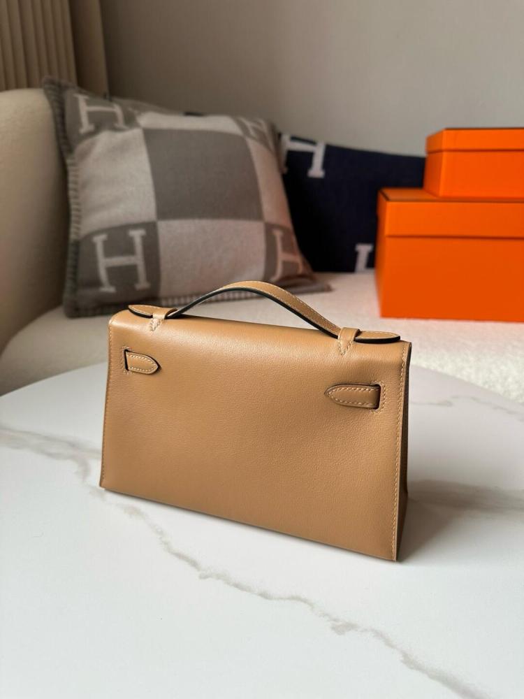 KL-Pochette Milk tea color