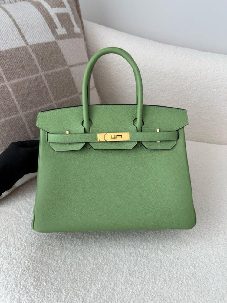Handmade togo leather Avocado green