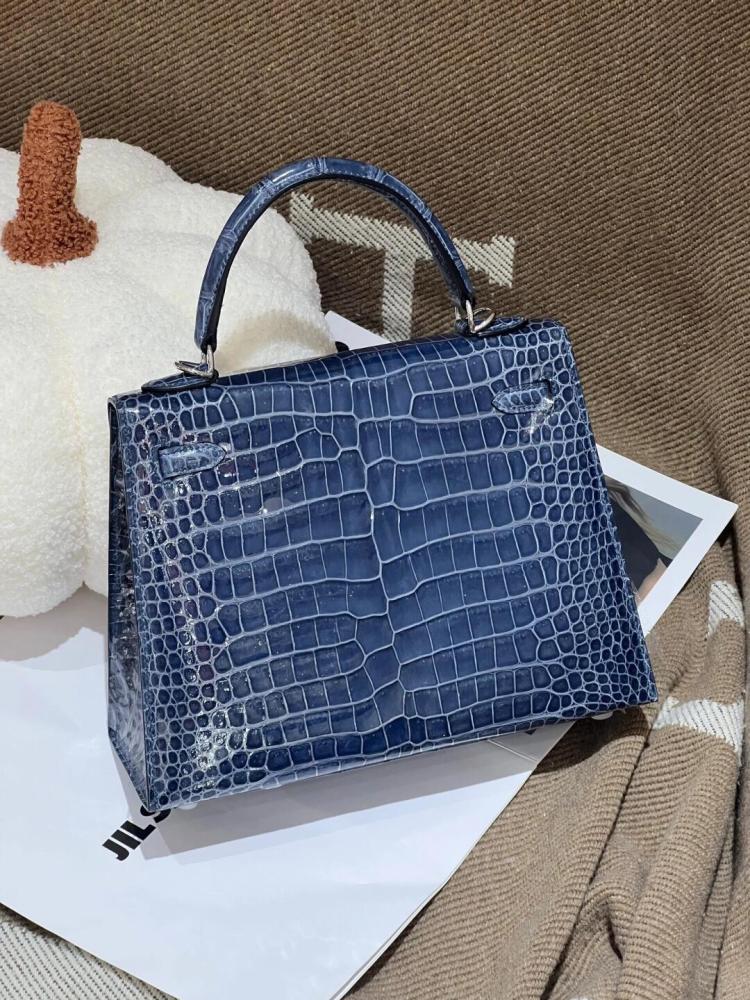 Kelly bag handcrafted from Nile crocodile leather