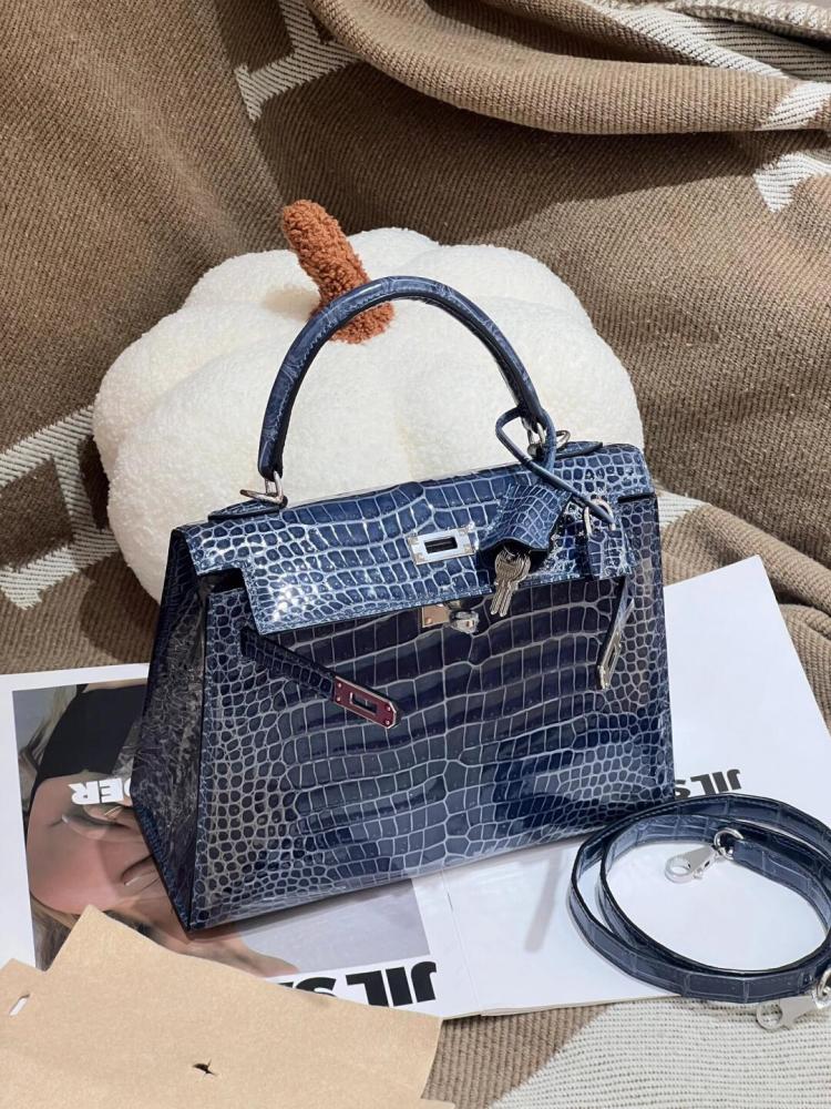 Kelly bag handcrafted from Nile crocodile leather