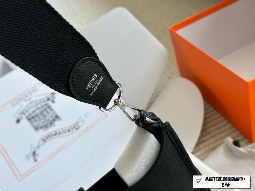 P270 cowhide
Lazy Style Representative | Hermes Evelyne is too fragrant, isn't it
There are many new evelynes on the official website of Herm è s Australia this month
It is a bag that combines capacity and coolness, making it lazy and casual to carr...
