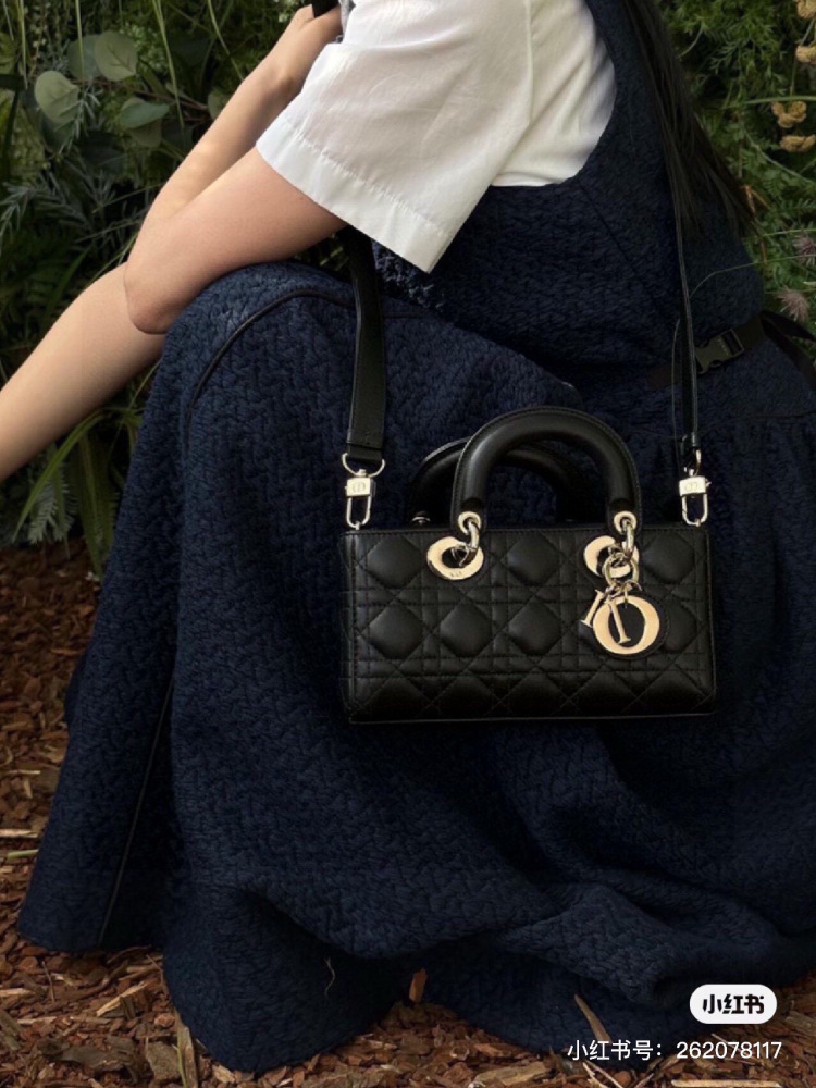 The actual Dior DJ is so beautiful and exquisite