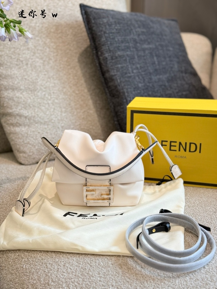 p245
Fendi New Mamma bag
The Fendi Mamma bag redesigned 25 years later. The small style is my favorite.
The timeless Fendi classic bag comes with a 16cm box