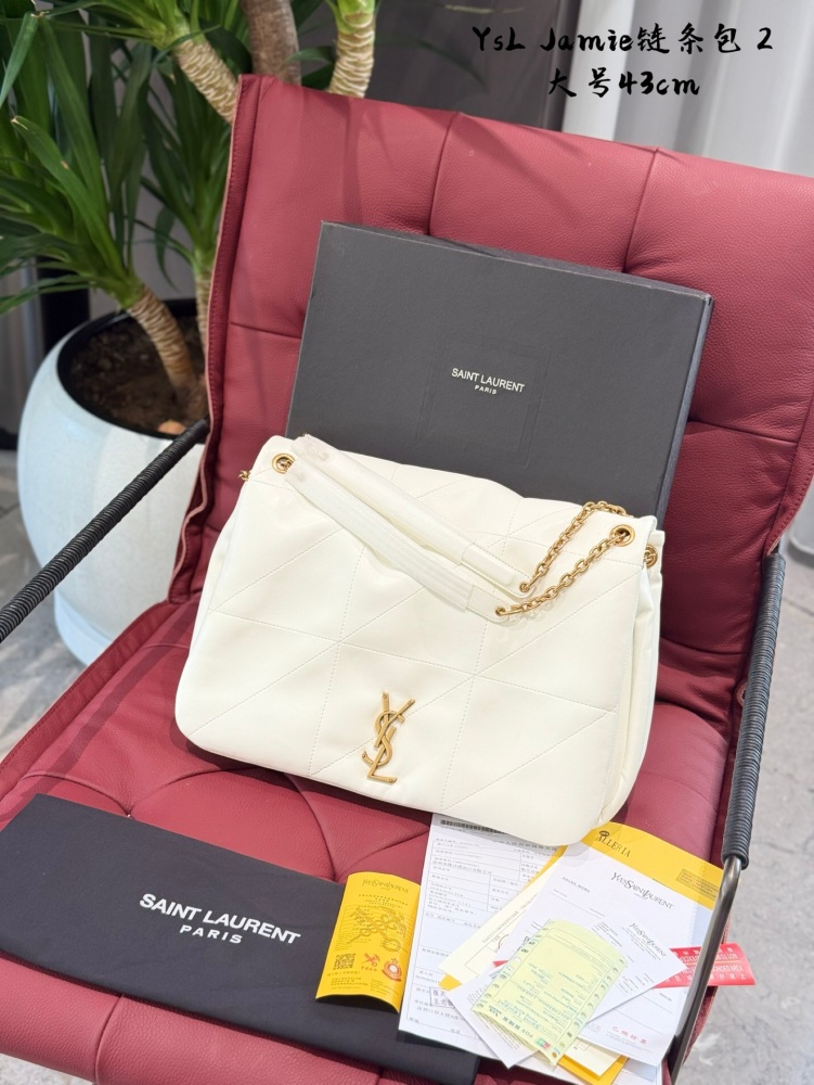SAINT LAURENT | New Chain Big Bag with Hundred Jamie "YSL New Big Bag JAMIE, your fashion savior has arrived! The ultra-fine sheepskin pattern feels comfortable and durable.
Jewelry grade craftsmanship metal chains, with exquisite details that elevat...