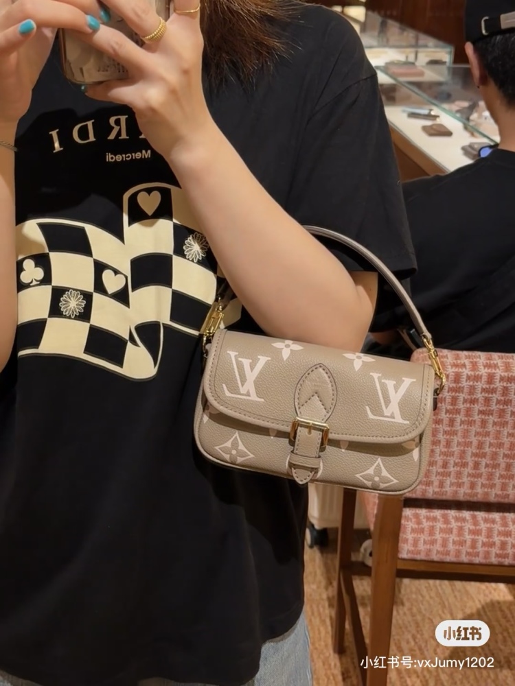 LV Mini Full Leather Stick