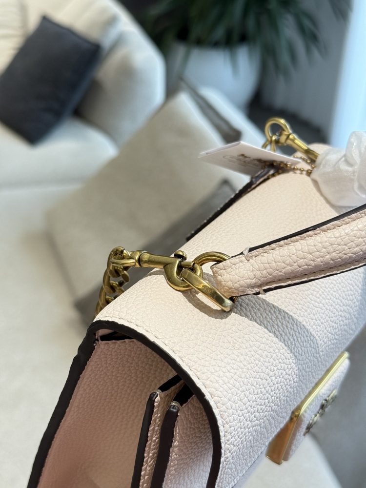 p250
Coach portable shoulder bag Kelly bag 20cm with box