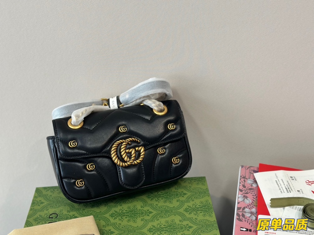 Complete packaging
Gucci's recent good-looking bags
Whether it's the sparkling diamond button 1955 or the new Marmont like puff cream, they are both the best choices for winter