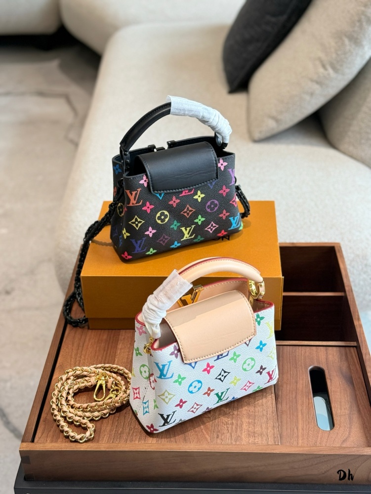 p255
LV black tri color white tri color hand-held shoulder bag 20cm with box
