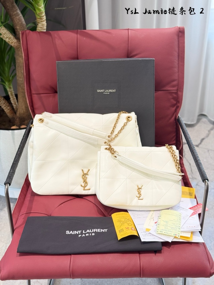 SAINT LAURENT | New Chain Big Bag with Hundred Jamie "YSL New Big Bag JAMIE, your fashion savior has arrived! The ultra-fine sheepskin pattern feels comfortable and durable.
Jewelry grade craftsmanship metal chains, with exquisite details that elevat...