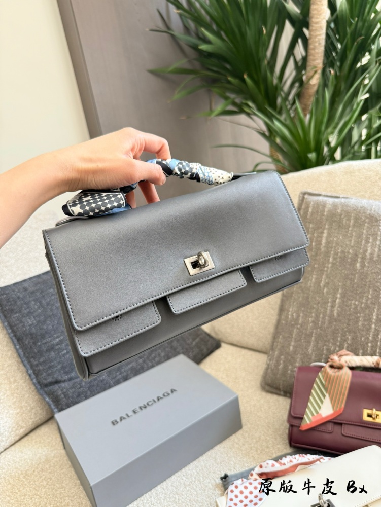 p280
Balenciaga Handbag Underarm Bag 25 Spring/Summer New Collection 29cm Full Set Packaging