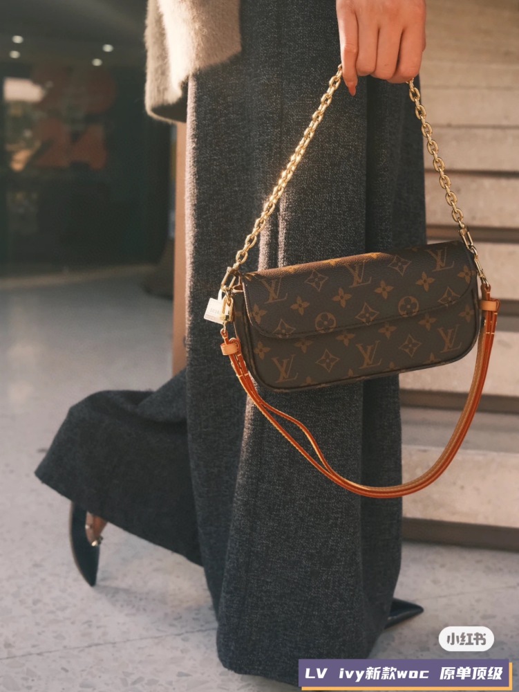 The Han style LV handbag gives you a more elegant look when you go out!
The stylish and versatile LV handbag that cannot be missed is worth having! A must-have for fashionistas! #LV handbag is elegant and practical, stunningly beautiful
Poetry makes ...