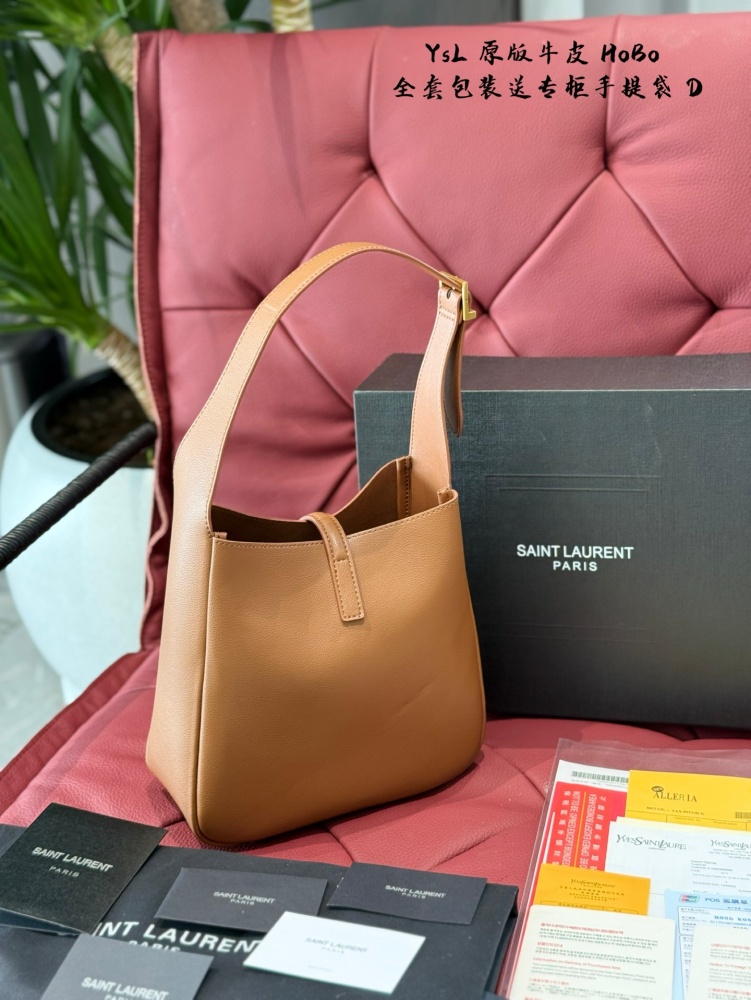 Original cowhide P285
Being fully grasped by YSL's new Hobo bucket
YSL all black hobo armpit bucket bag is really delicious stir fried chicken
Whether it's casual retro or sweet Sajie, hold on!
Workplace commuting and daily travel are both great opti...
