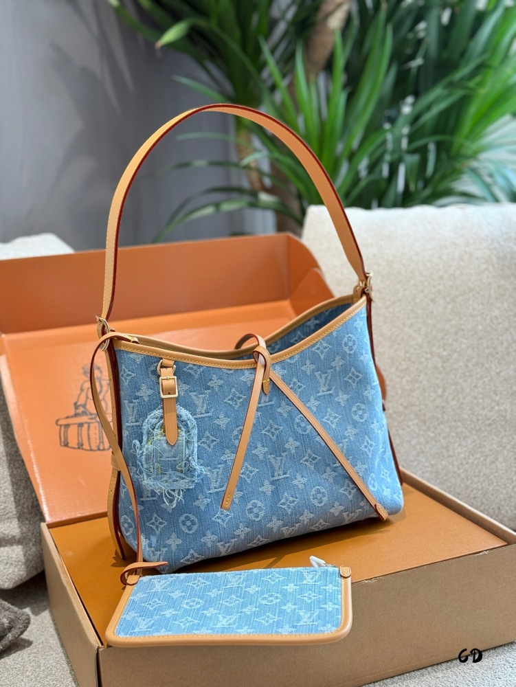 p275
Louis Vuitton | July New Product LV New Light Blue Denim Carryall Denim Bag
New light blue, fresh, fashionable, and high-end~Washed and distressed design
Great match with summer~I love carrying him when I go out, 30cm double box packaging