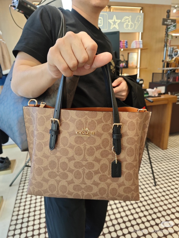 Coach is really good! Another new color scheme!  !
The new color scheme this time really caught my eye and
Why are you holding onto my aesthetics again!!
Mollie25 has upgraded to a new color scheme across the board! The warm brown color tone of adzuk...