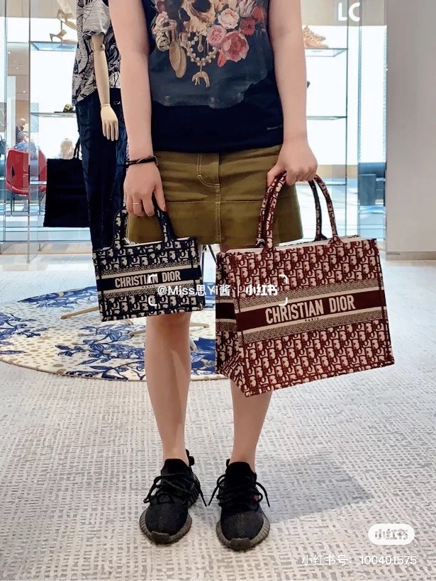 Dior wine red tote