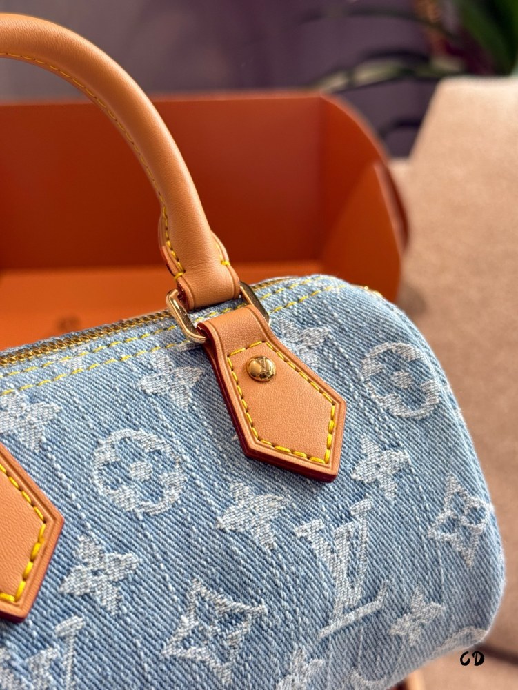 P230 Upgraded Version
Love the LV Denning Nanospeedy series so much!! LV's denim nano speedy is really loved
LV denim nano 24 new model
Cowboy Blue: The entire summer cool series looks super good
Always exuding a fashionable and sophisticated aura
Mi...