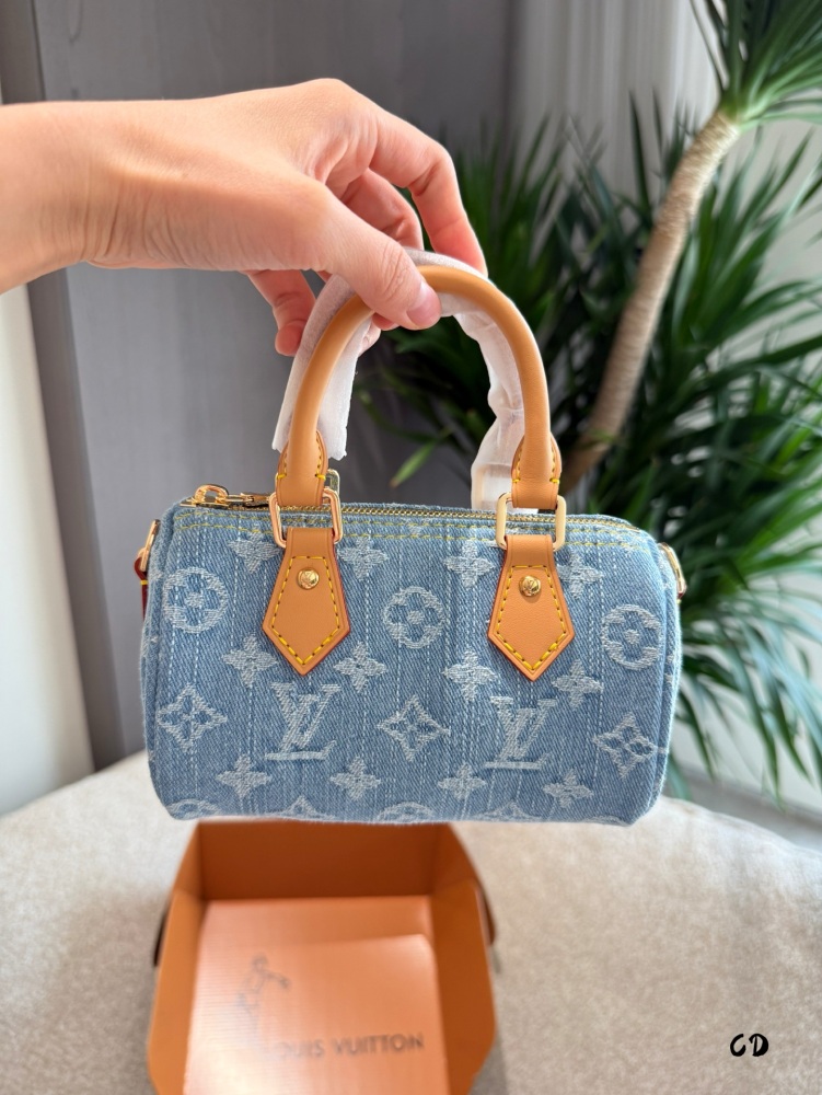 P230 Upgraded Version
Love the LV Denning Nanospeedy series so much!! LV's denim nano speedy is really loved
LV denim nano 24 new model
Cowboy Blue: The entire summer cool series looks super good
Always exuding a fashionable and sophisticated aura
Mi...