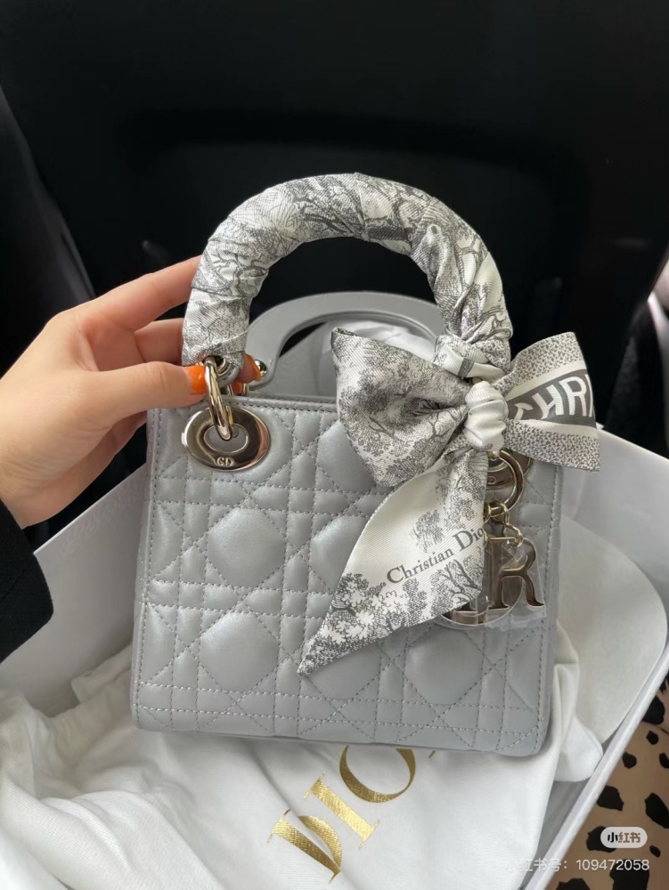 Dior Three Grid Pearl Grey