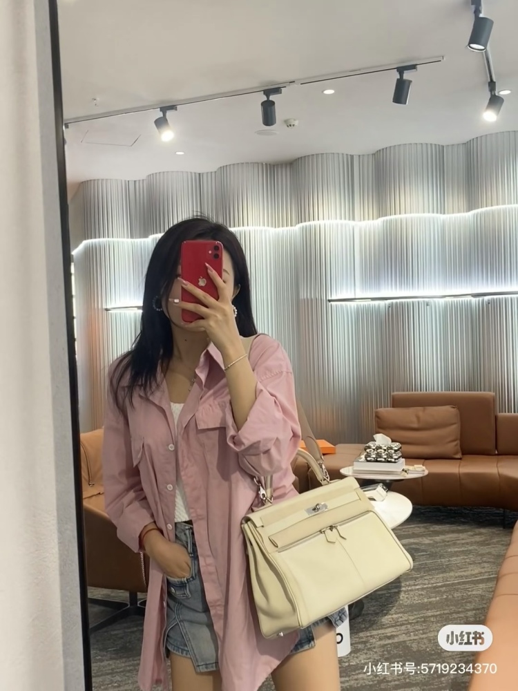 Hermes Kelly Luxury for the entire summer