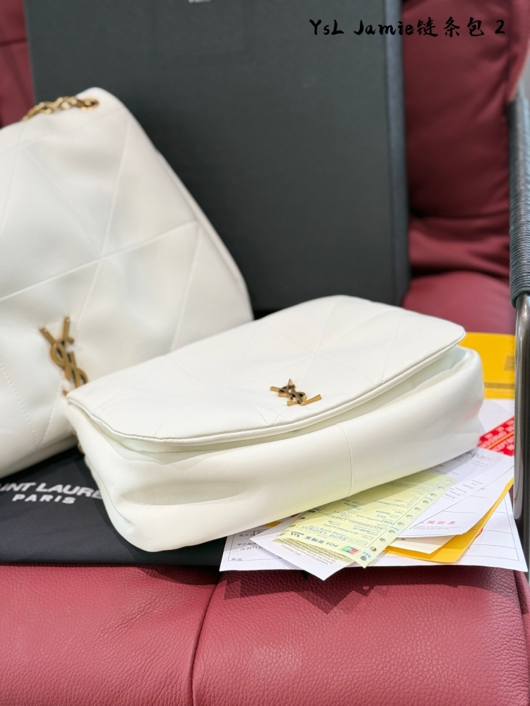 SAINT LAURENT | New Chain Big Bag with Hundred Jamie "YSL New Big Bag JAMIE, your fashion savior has arrived! The ultra-fine sheepskin pattern feels comfortable and durable.
Jewelry grade craftsmanship metal chains, with exquisite details that elevat...