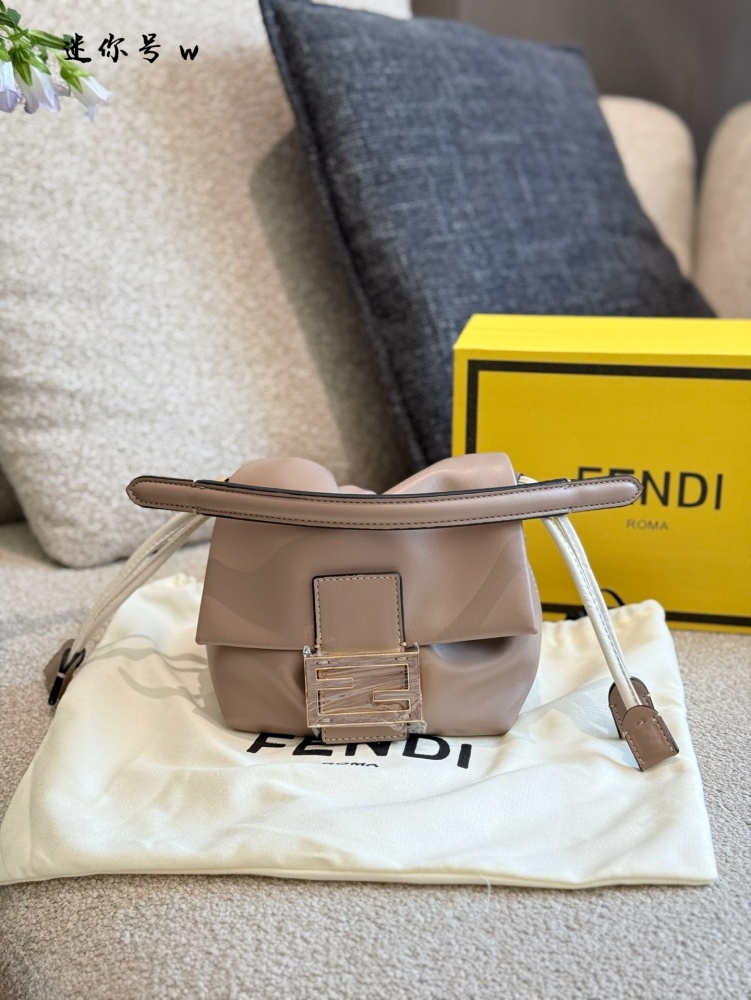 p245
Fendi New Mamma bag
The Fendi Mamma bag redesigned 25 years later. The small style is my favorite.
The timeless Fendi classic bag comes with a 16cm box