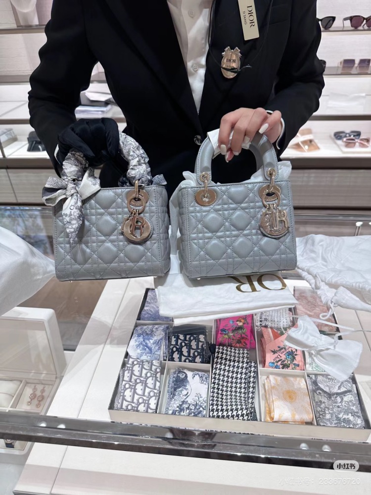 Dior Three Grid Pearl Grey