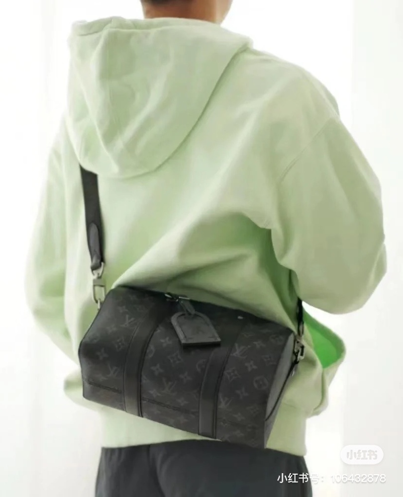 LV Keepall Package
