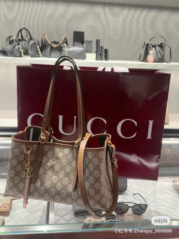 Gucci's new tote
