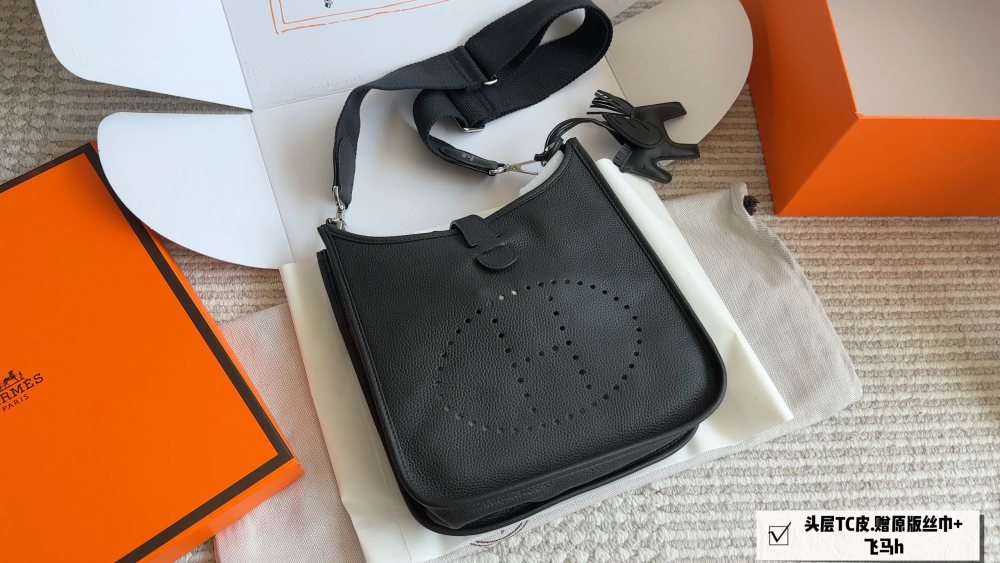 P270 cowhide
Lazy Style Representative | Hermes Evelyne is too fragrant, isn't it
There are many new evelynes on the official website of Herm è s Australia this month
It is a bag that combines capacity and coolness, making it lazy and casual to carr...