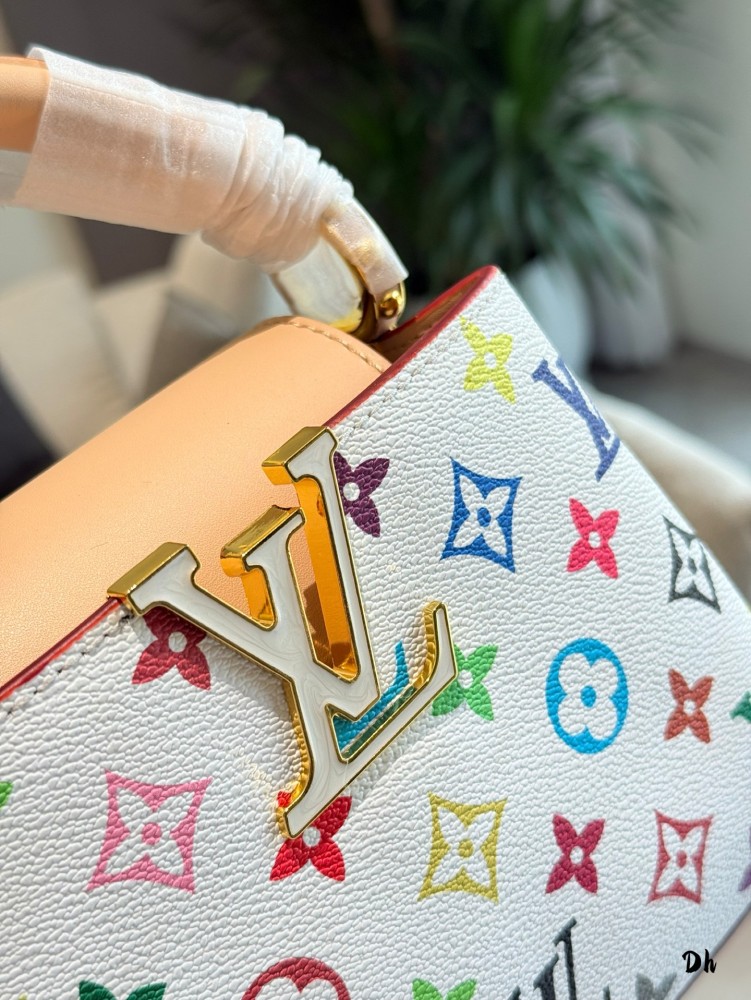 p255
LV black tri color white tri color hand-held shoulder bag 20cm with box