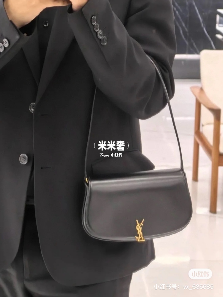 Favorite Underarm Bag for Going Out ▼ V
YSL new underarm bag
Mini Half Moon Shape
Simple and unique
