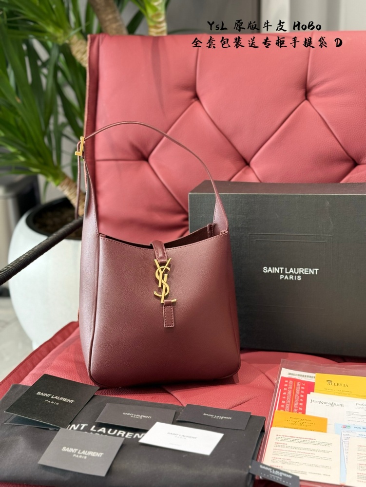 Original cowhide P285
Being fully grasped by YSL's new Hobo bucket
YSL all black hobo armpit bucket bag is really delicious stir fried chicken
Whether it's casual retro or sweet Sajie, hold on!
Workplace commuting and daily travel are both great opti...