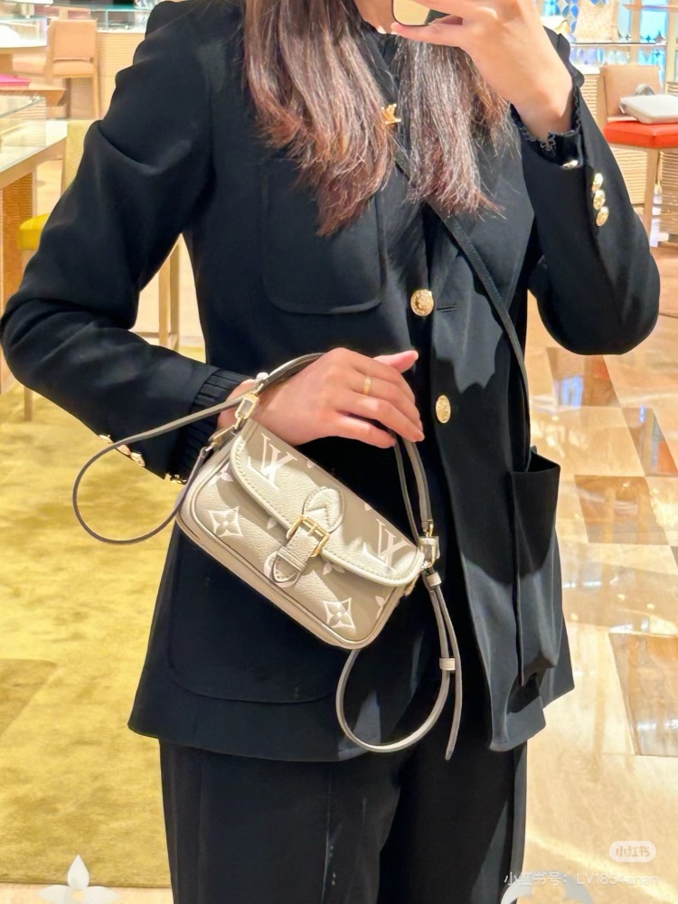 LV Mini Full Leather Stick