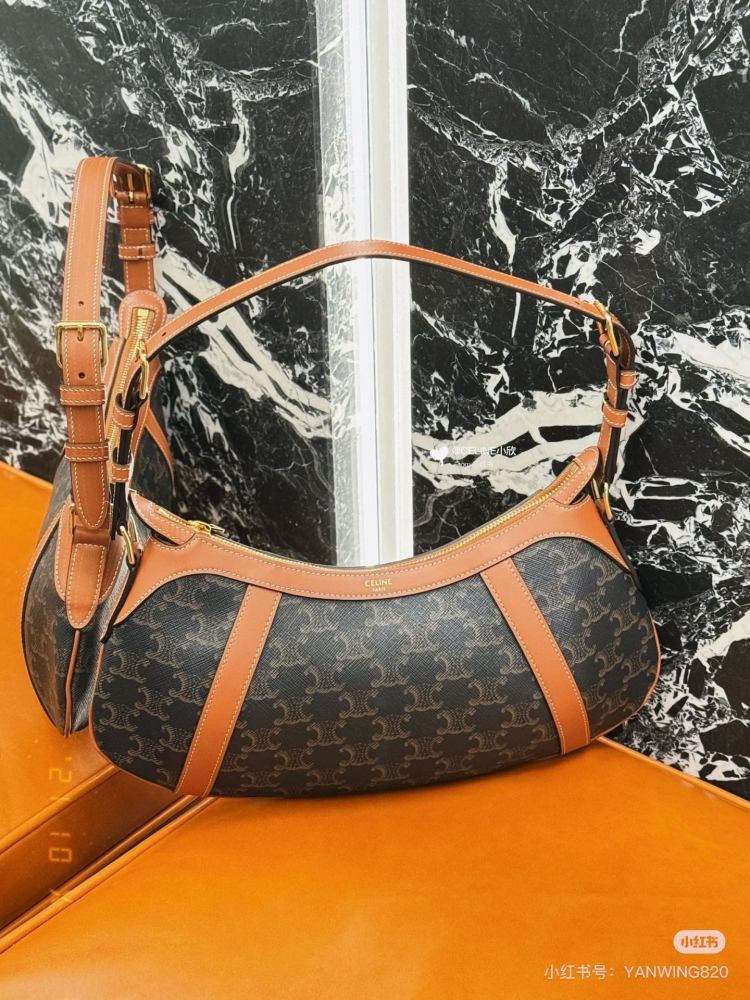 Celine launches new floral shoulder bag
Full of retro style autumn and winter coats, really beautiful