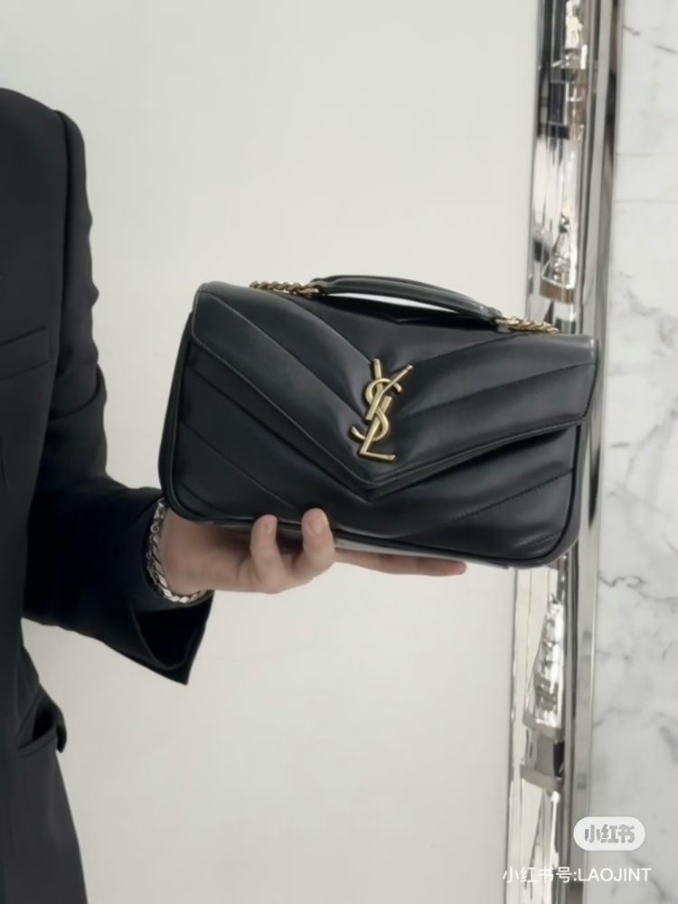 Ysl loulou bag is once again released, still a classic and timeless model. It is recommended to buy it