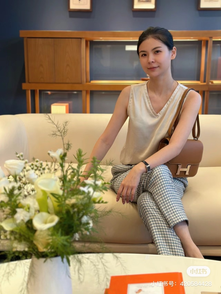 Hermes Concon Gold Brown Package