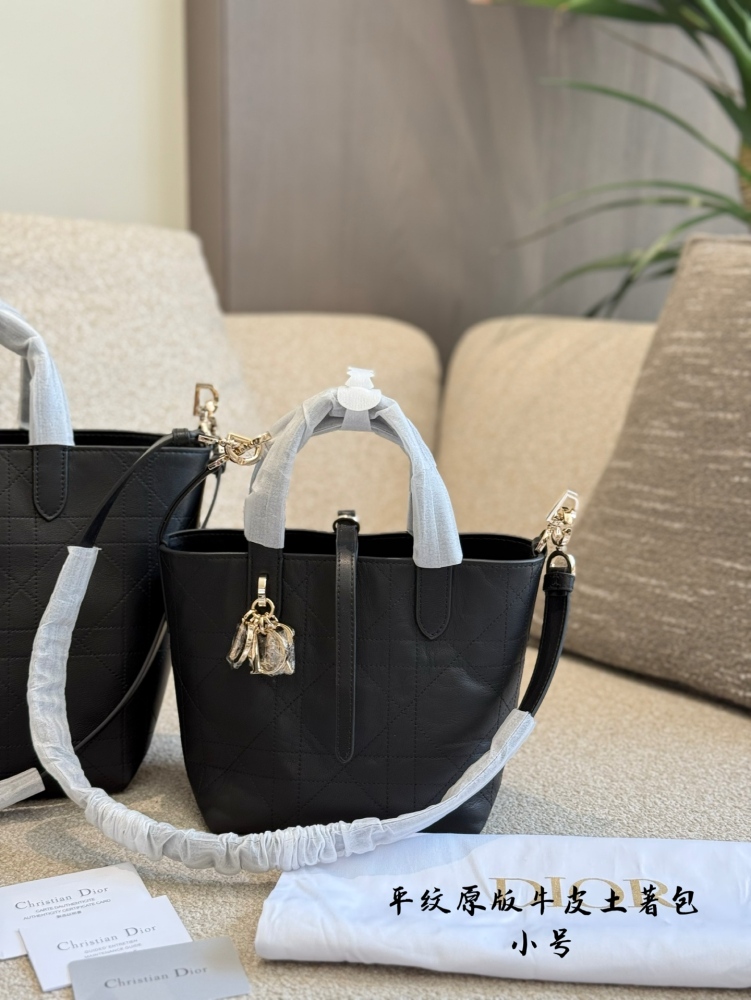 p330p340
The Dior Toujours oil wax leather bag that was asked about was so beautiful that it was a foul. # Fashion is reincarnation, I don't allow it. There are still people who don't know about this treasure bag of Dior Toujours oil wax leather!
The...