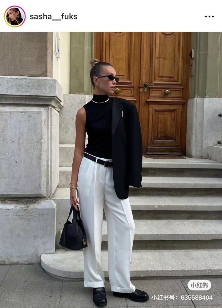 Hermes entry-level bag | Basket of vegetables black silver picotin 18 Hermes classic entry-level model, black silver. Reaching new heights
Super versatile classic black, never outdated country
It matches well with sweaters and coats in autumn and win...