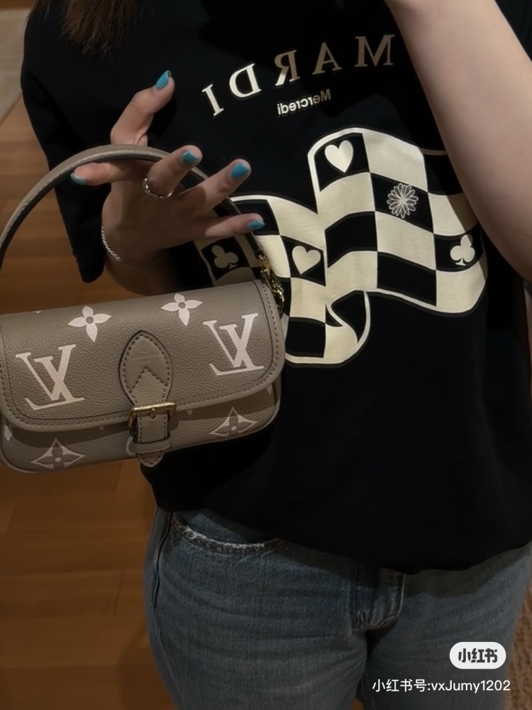 LV Mini Full Leather Stick
