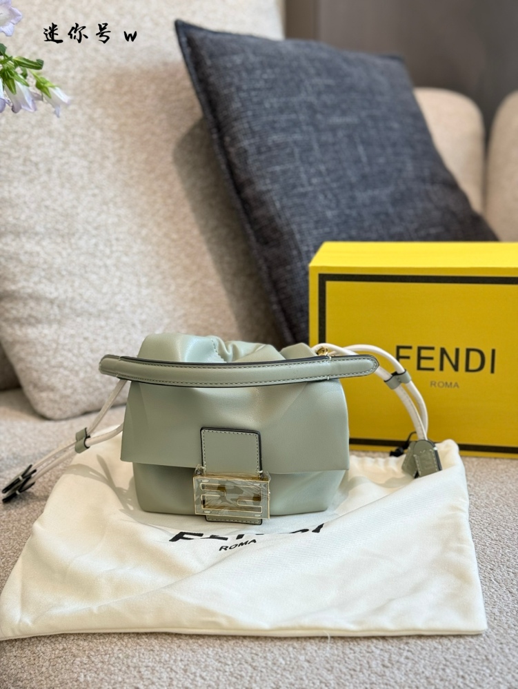 p245
Fendi New Mamma bag
The Fendi Mamma bag redesigned 25 years later. The small style is my favorite.
The timeless Fendi classic bag comes with a 16cm box