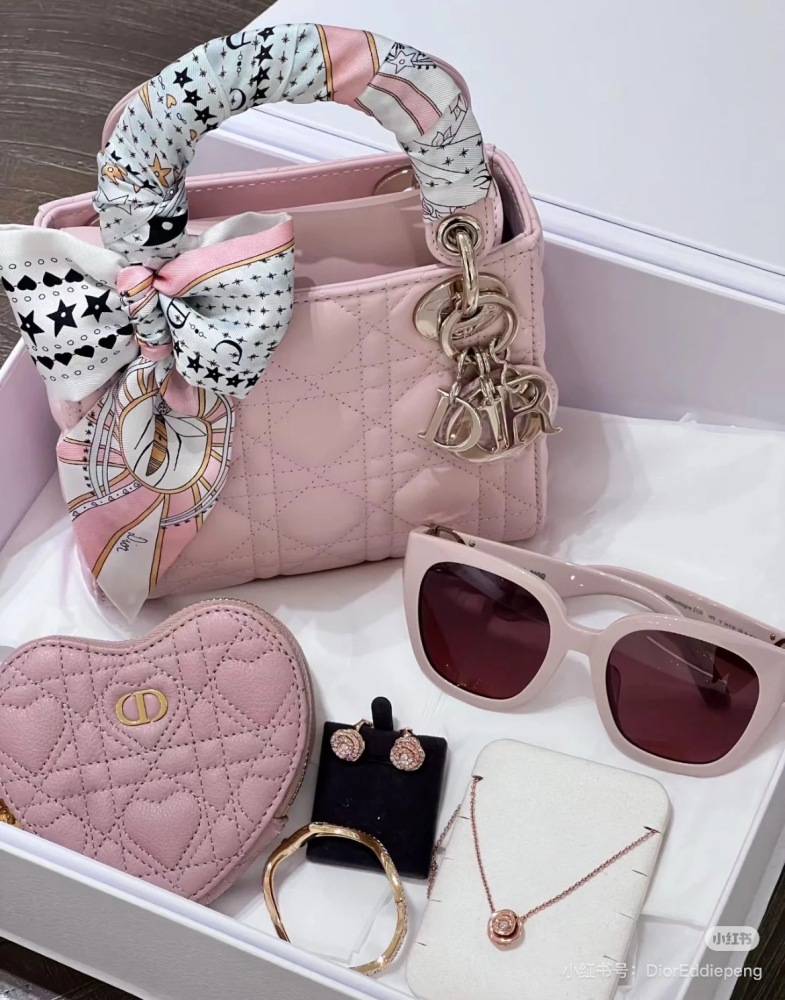 Dior 3 Queen Bag