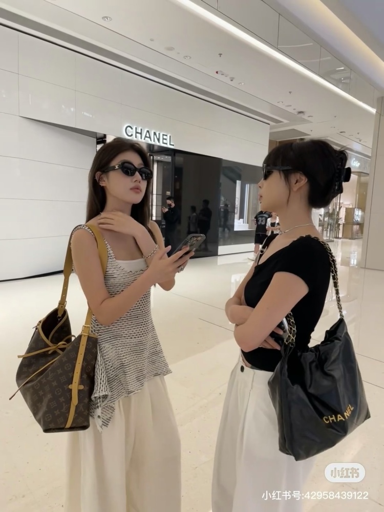 Chanel garbage bag is one of the must-have items for Grandma Xiang