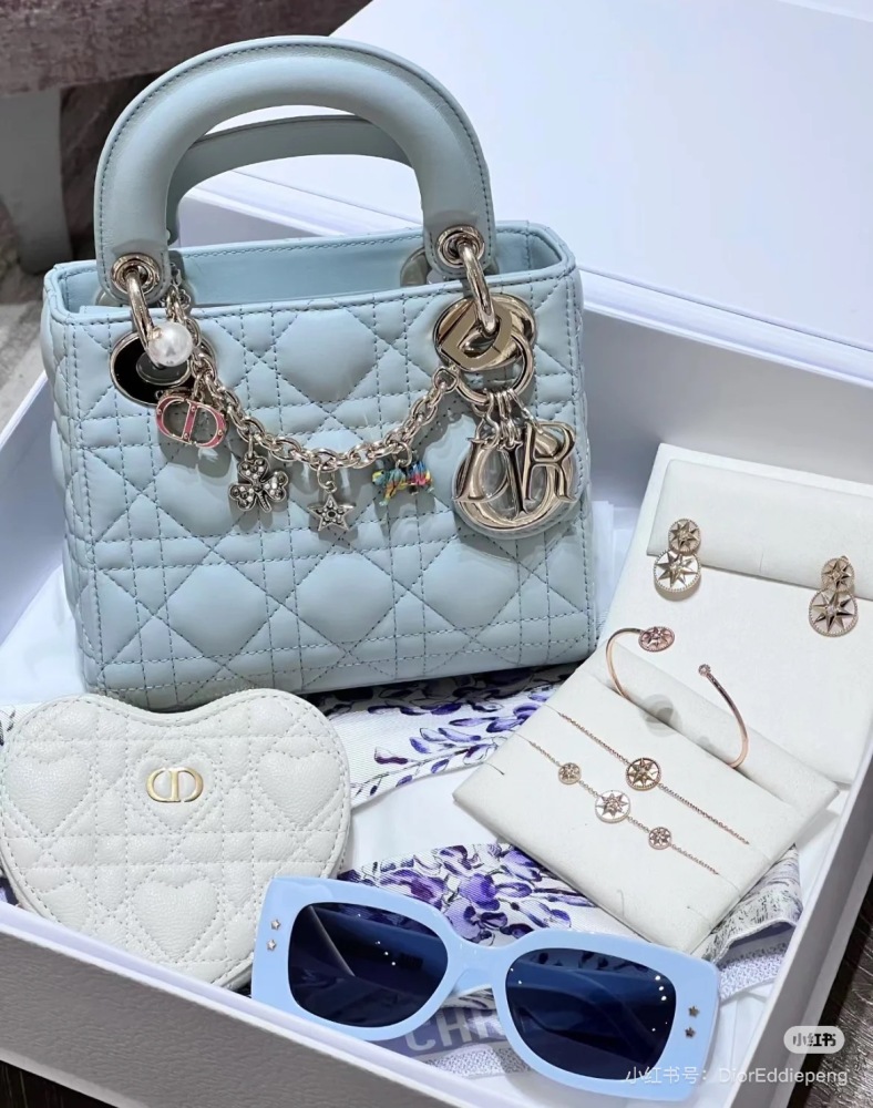 Dior 3 Queen Bag